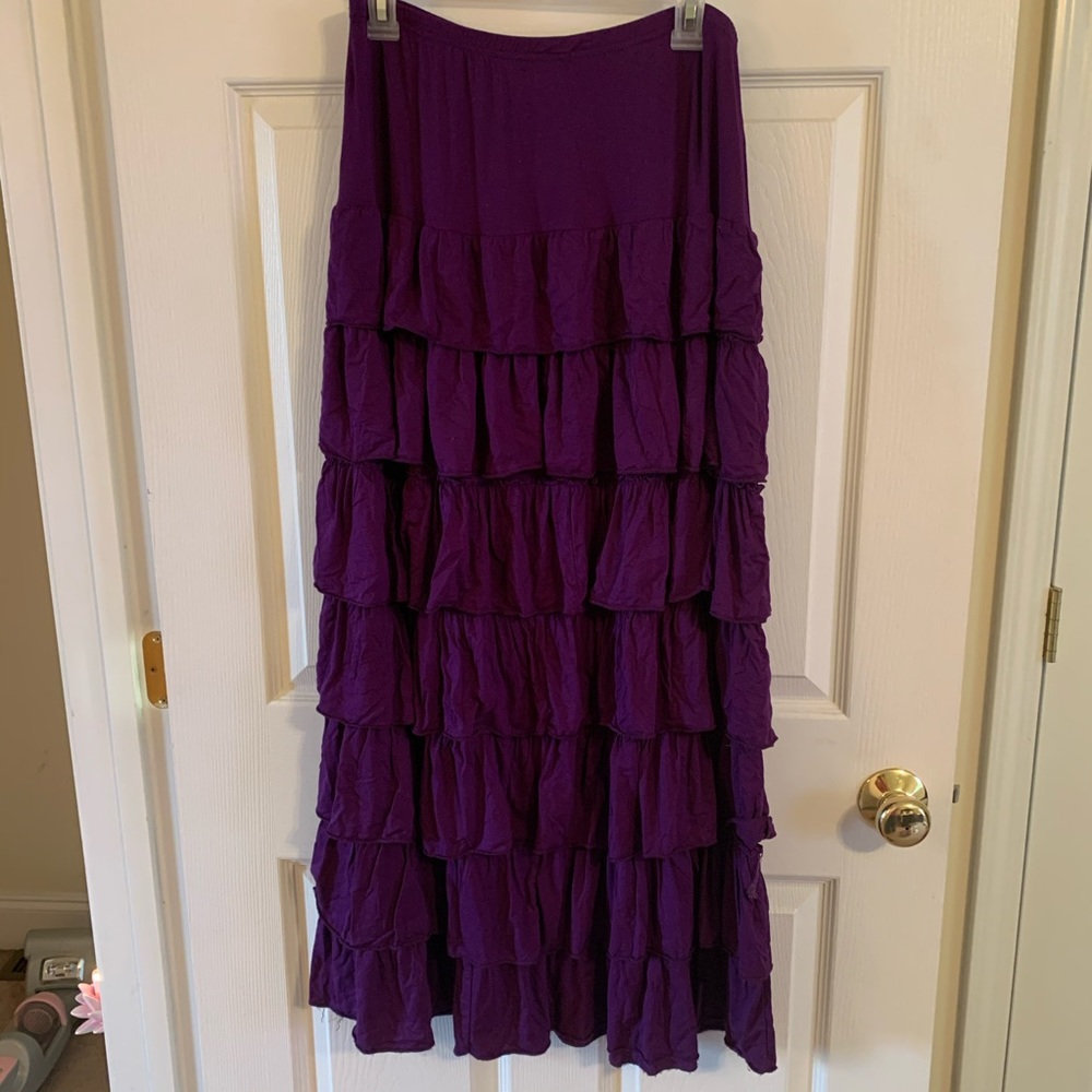 Ruffle maxi skirt